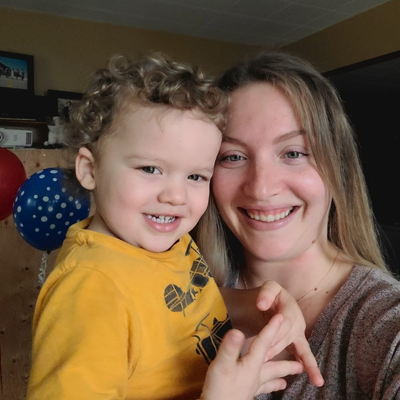 Meet your Posher, Nicolle - Picture 1 of 1